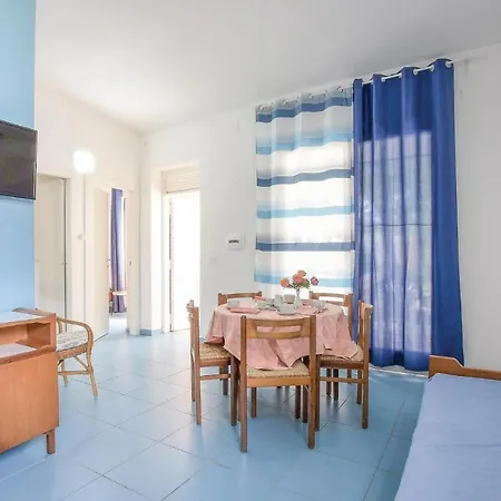 In S,aurunca With Kitchen Holiday home Baia Domizia